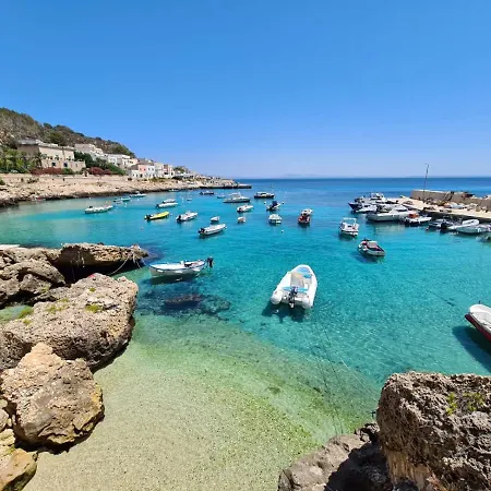 Sole Mare Sale Bed and breakfast 3*